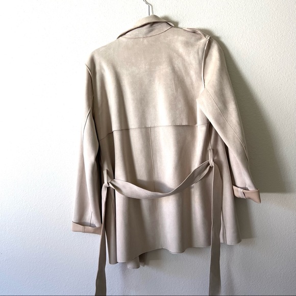 Zara Coat - Picture 2 of 4